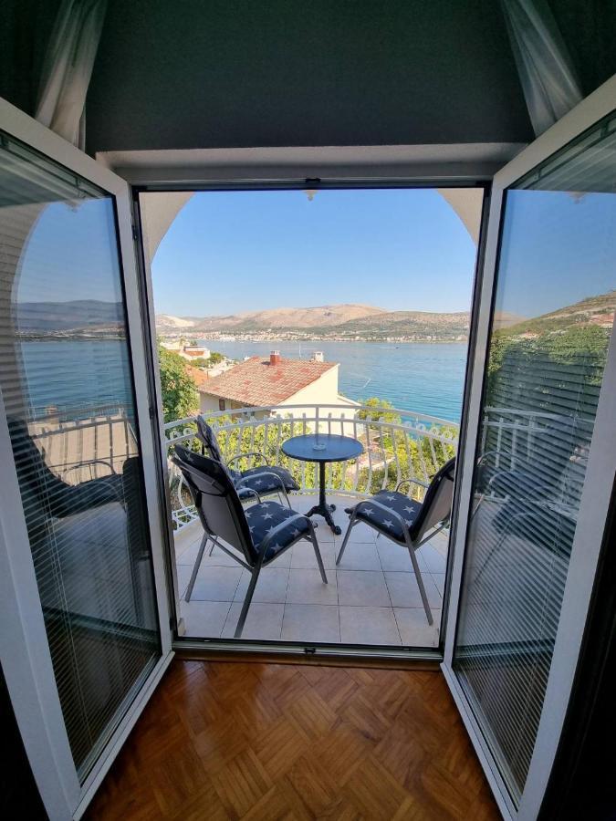 Apartment Matej Trogir Bagian luar foto